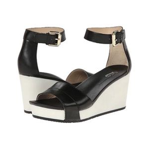 Dr Scholl’s Warner Black Leather Wedge Sandals BNWOT - size 8